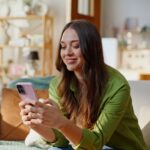 Budget Hacks for Ecommerce Stores Using AI Driven Bidding vs Manual Bids
