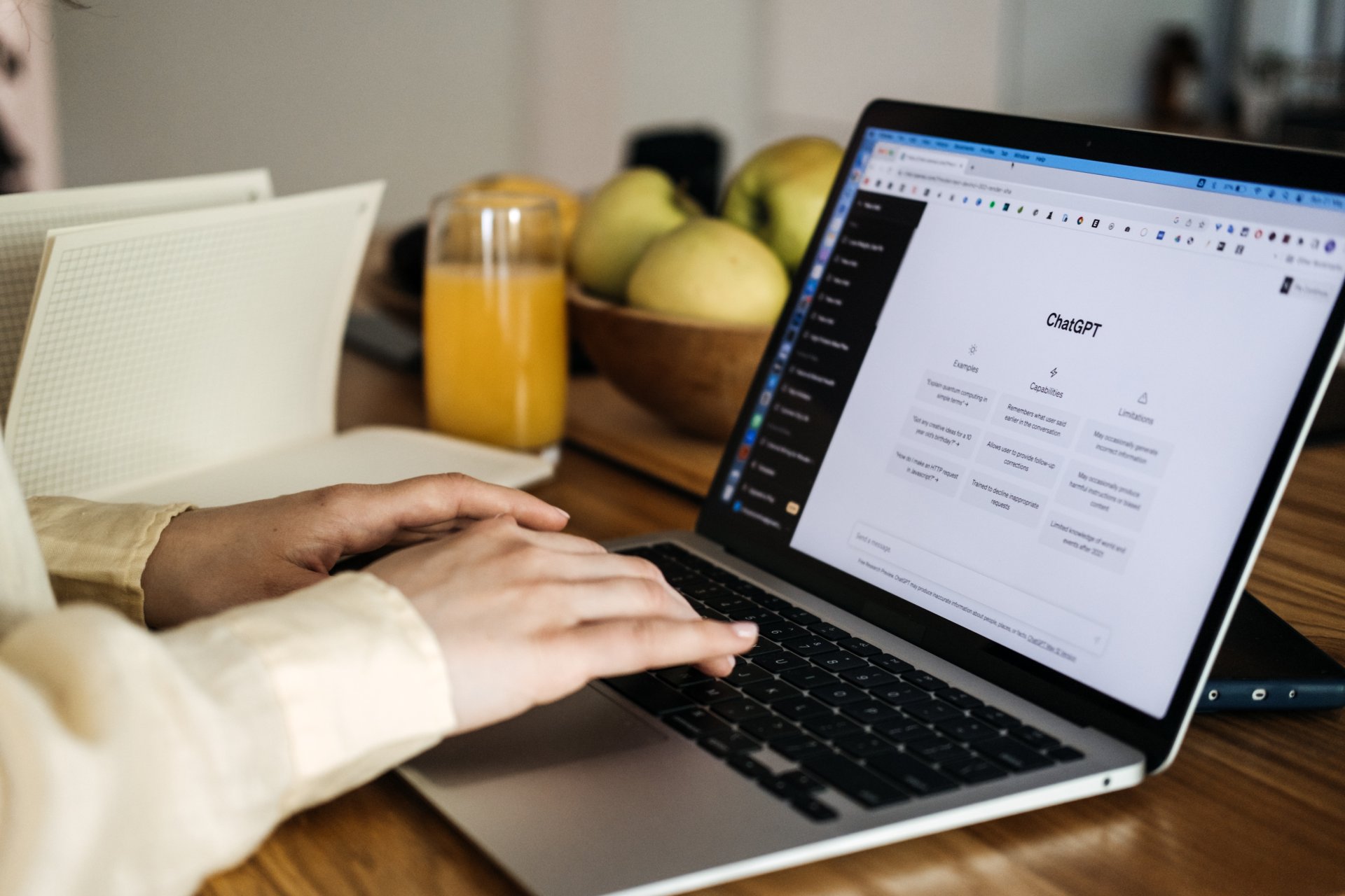 AI Content Is Destroying Your SEO Rankings | How To Use AI For Content Writing | Best Practices | Small Business Guide Australia | Digital Agency | Digital Freak